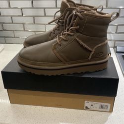 NEW MEN UGG LEATHER BOOTS SIZE 10