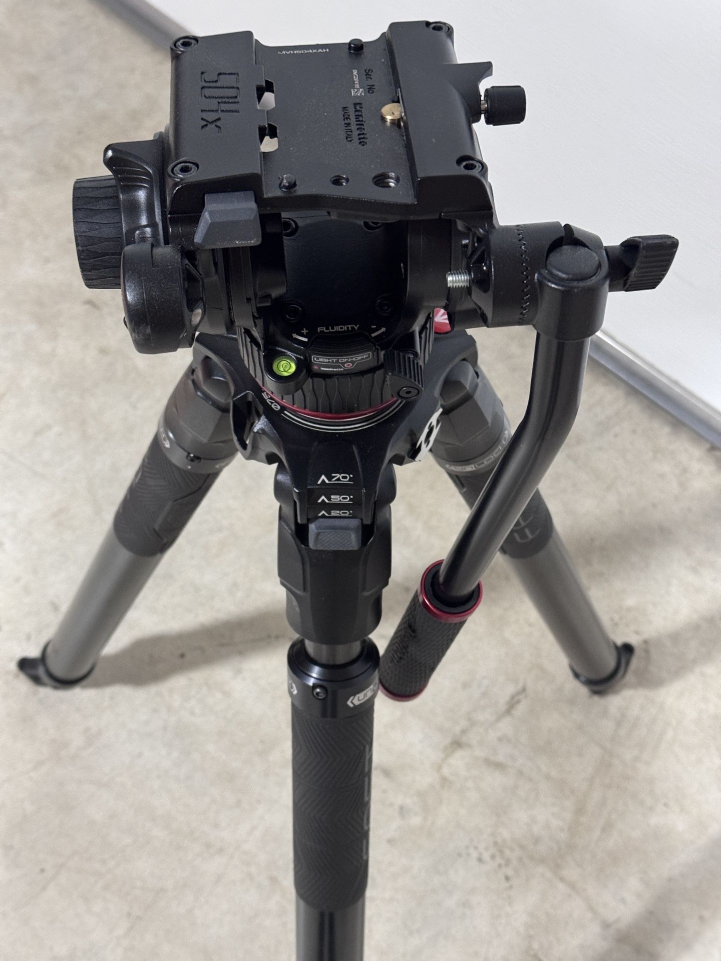 Manfrotto 504X Fluid Video Head with 635 FAST Carbon Fiber Tripod