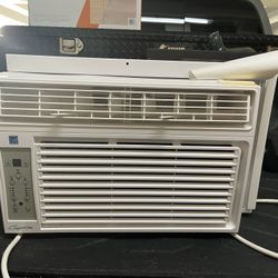 8000 BTU window AC