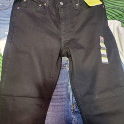 Levis 