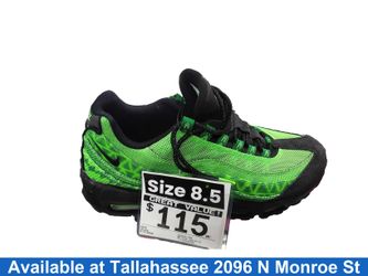 Nike Cw2360-300 Green