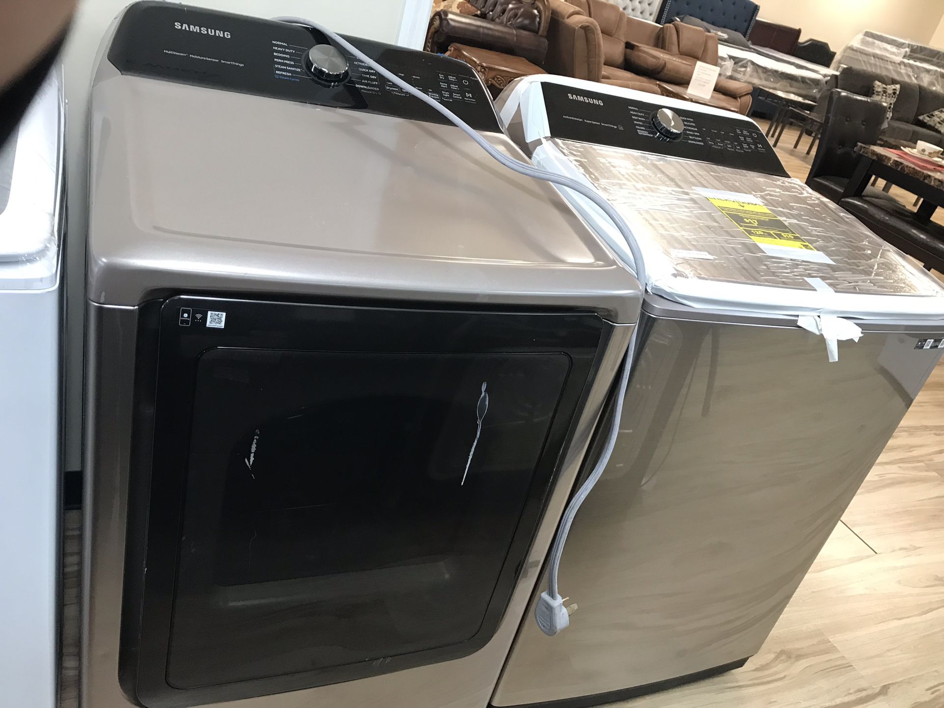 Samsung washer and dryer set in Gold