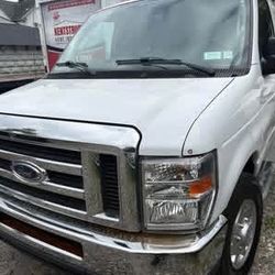 2013 Ford E-250