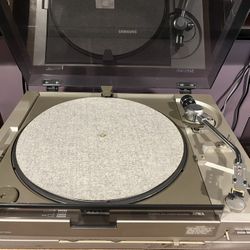 Turntable Record Player 