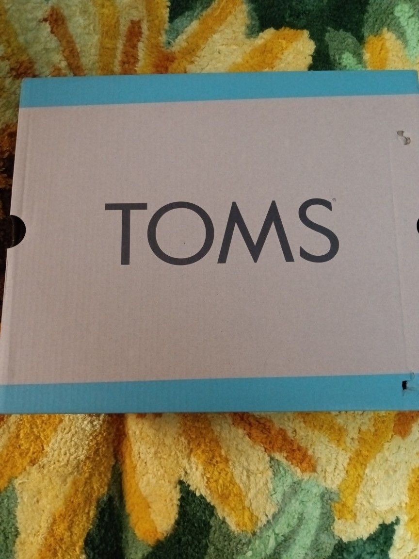 Toms Size 7.5  Leather Wedge Boot 