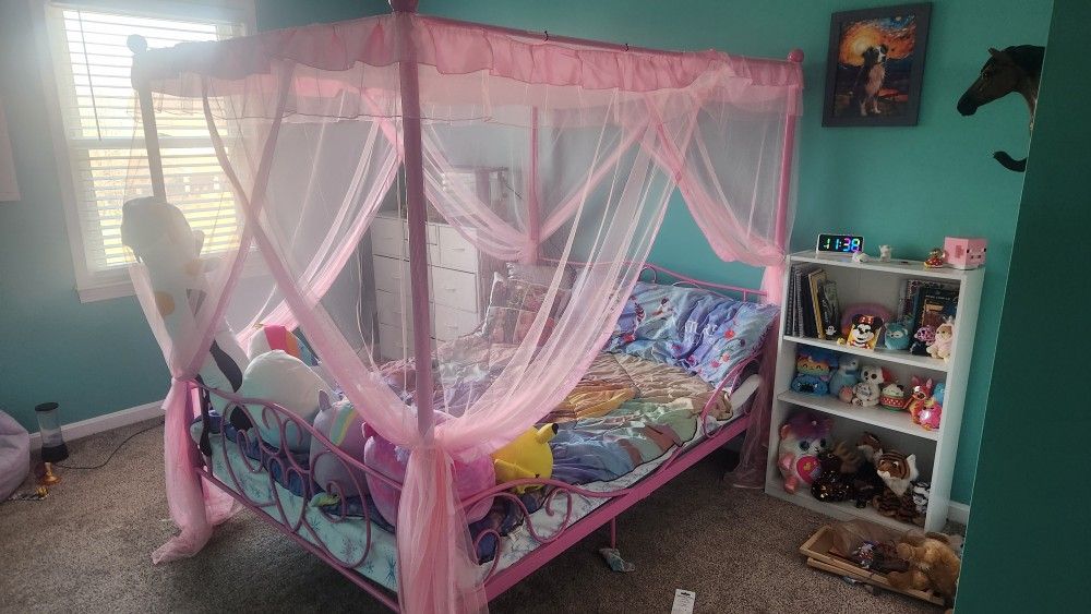 Girls Full Size Bed