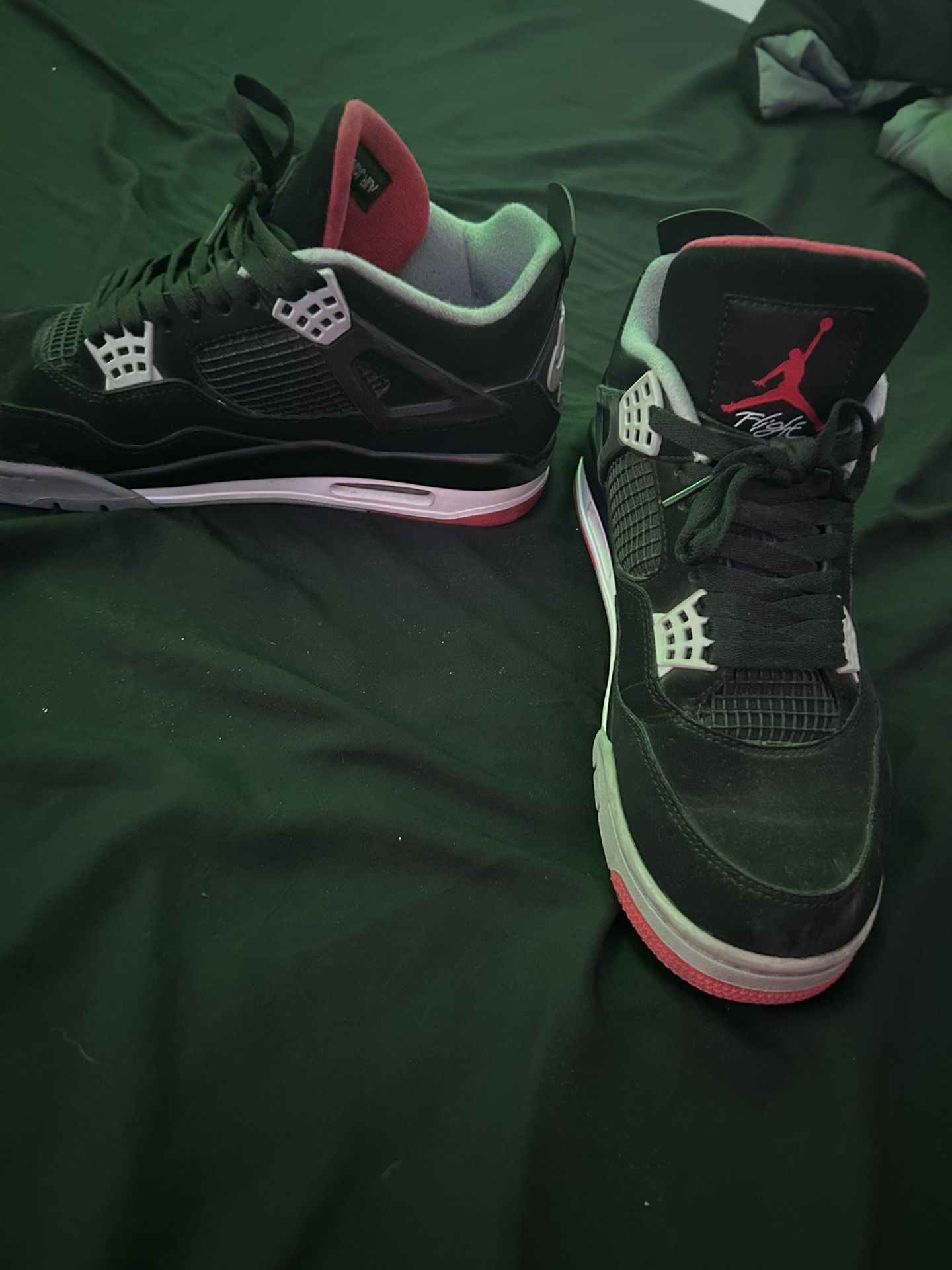 Jordan 4s