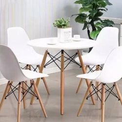 Mesa de comedor con 4 sillas, todos los muebles nuevos y entrega gratis 