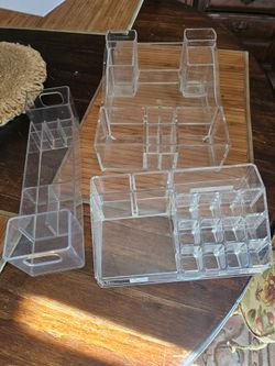 Cosmetic trays