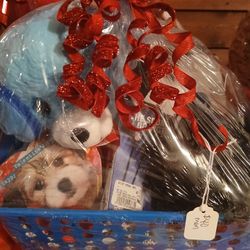 Valentines Gift Basket 
