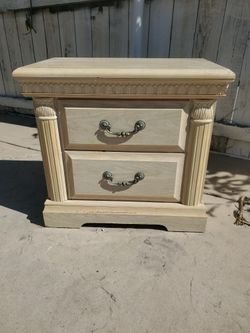 Wood 2 Drawer Nightstand 