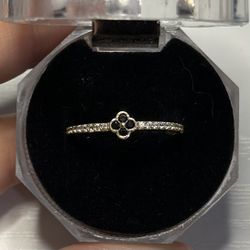 14k solid gold clover ring