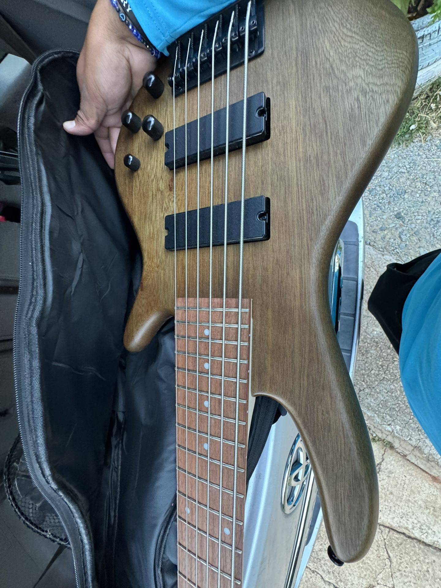 Ibanez 6 String Bass