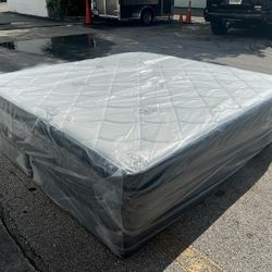 NEW MATTRESS KING SIZE PILLOW TOP WITH BOX SPRING 