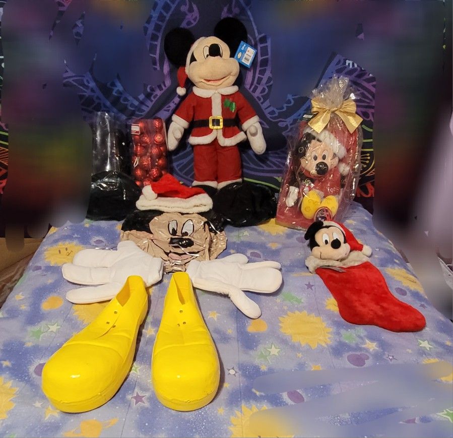 Disney Mickey Mouse Christmas