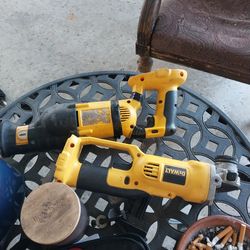 2 Dewalt 18v tools 1 grinder/cut off wheel and a sawsall tools only no batteries
