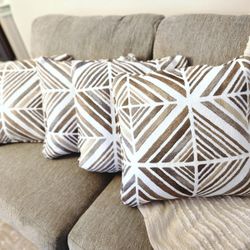 Set Of 4 Throw Pillows