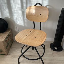 Adjustable Desk Chair