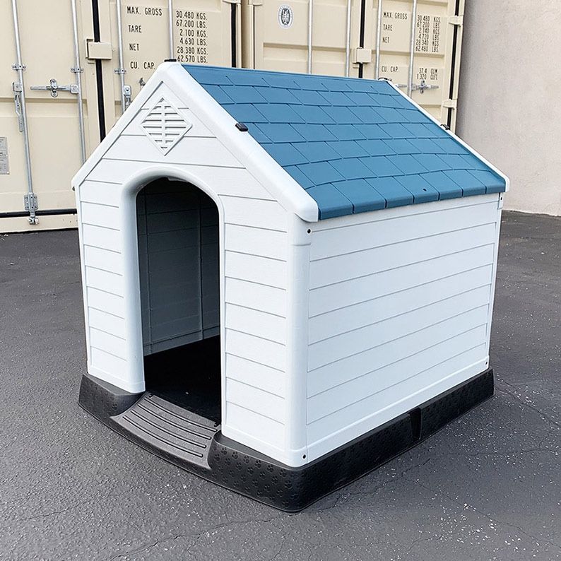 New in box $105 Plastic Dog House Large Size Pet Indoor Outdoor All Weather Shelter Cage Kennel 36x36x39” 