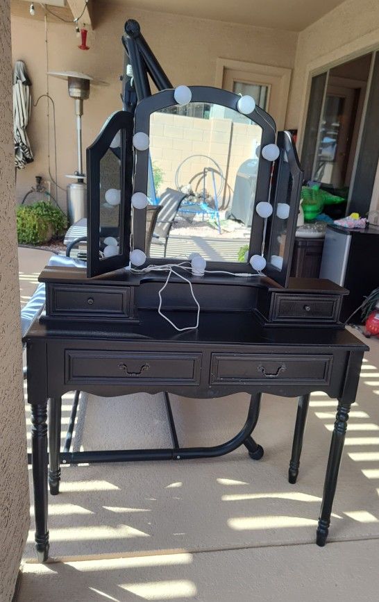 Mirror Vanity Table