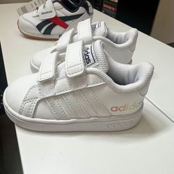 Adidas Size 5C