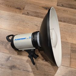 Flashpoint 320M  &  Beauty Dish