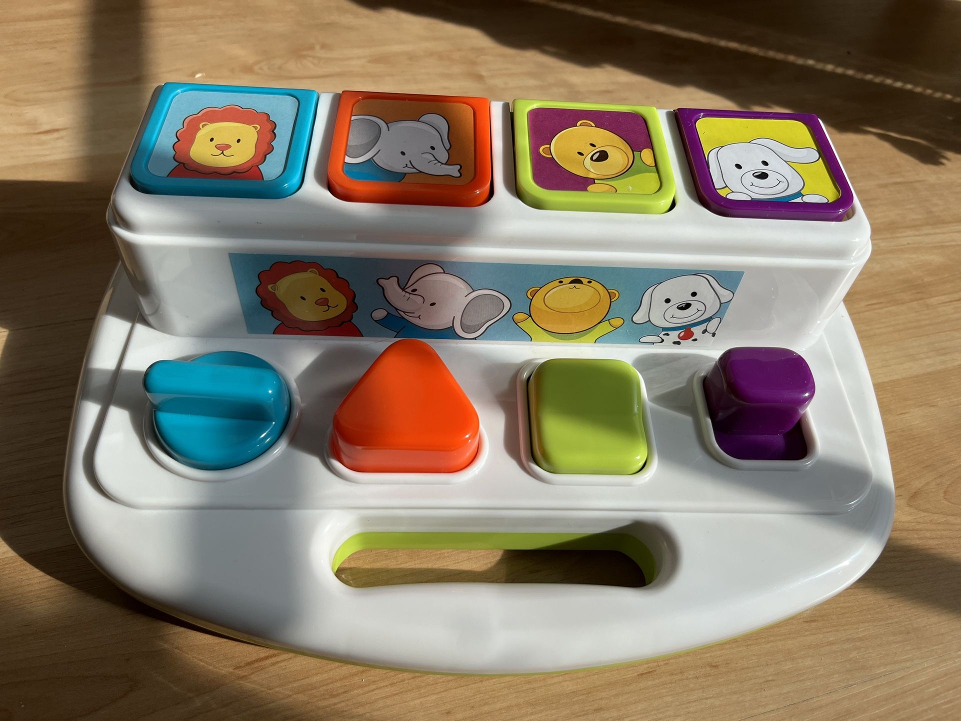 Battat – Cause – And – Effect Toy – Developmental Toy With Buttons & Colors – Color Sorting Animal Toys – For Kids, Toddlers, Babies – 18+ Months – P