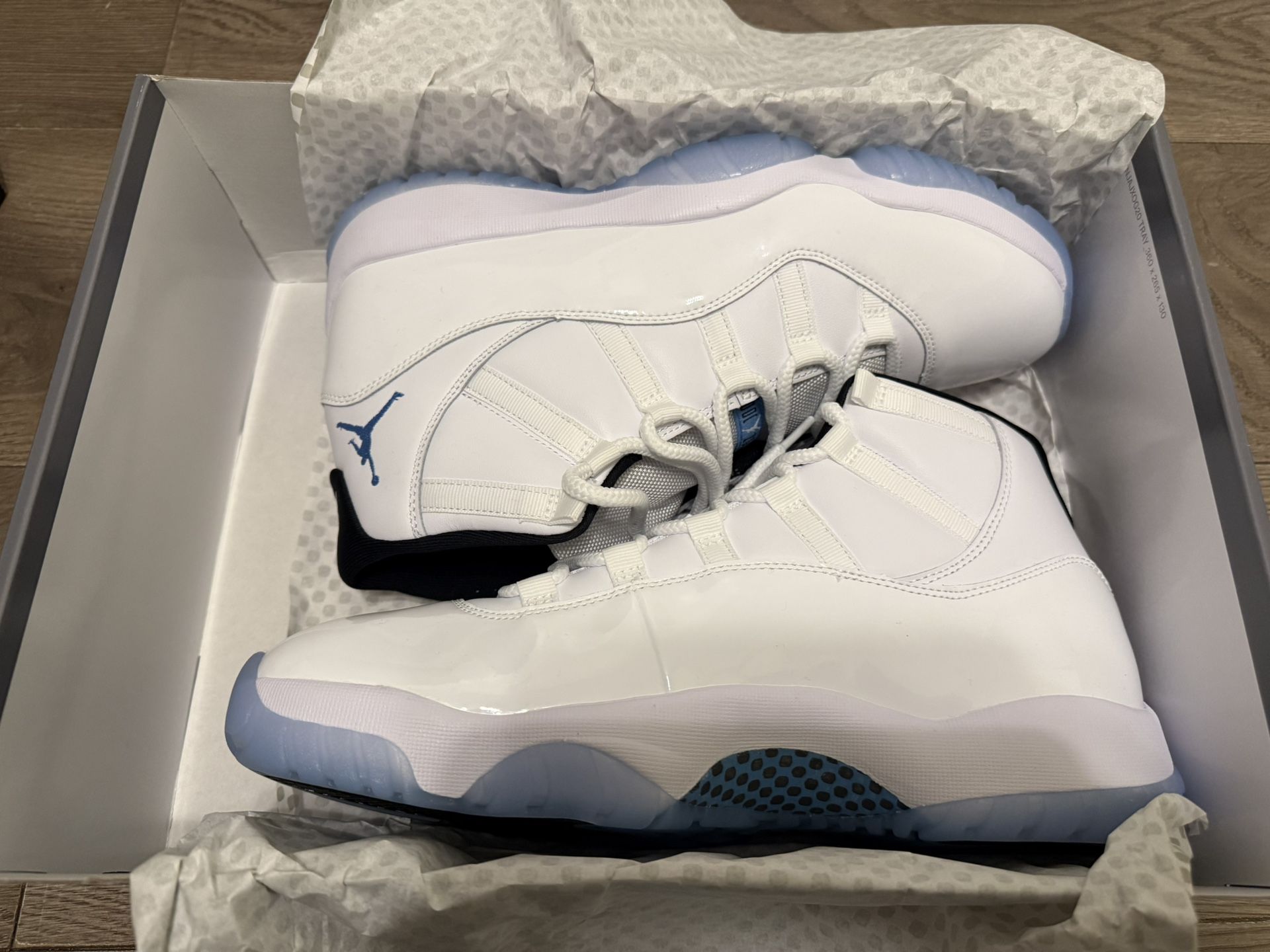 Jordan 11 Blue Legend 
