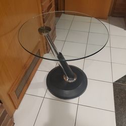 Modesto Round Glass Table