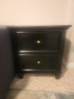 2-Drawer End Table