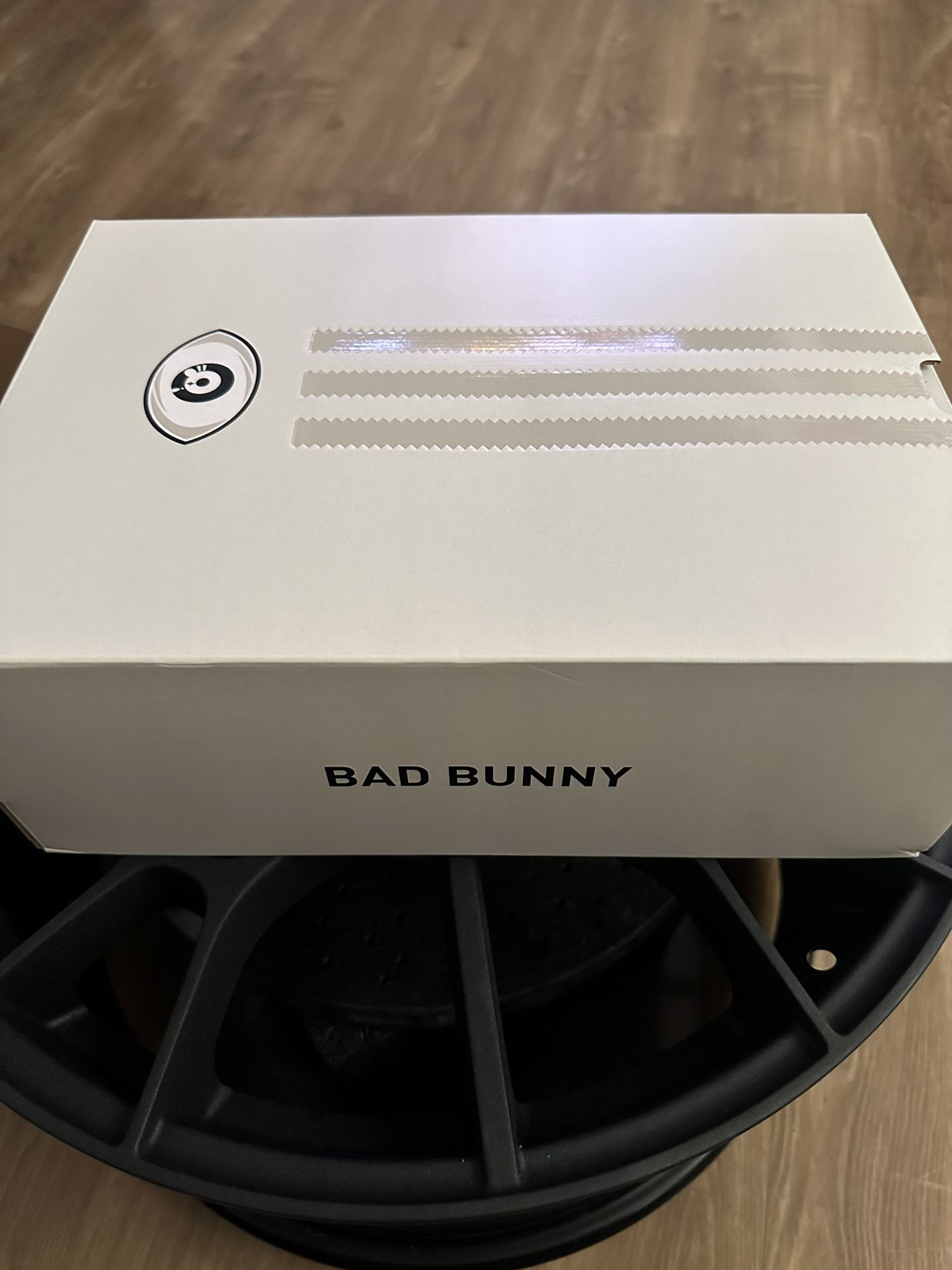 Adidas Response CL Bad Bunny