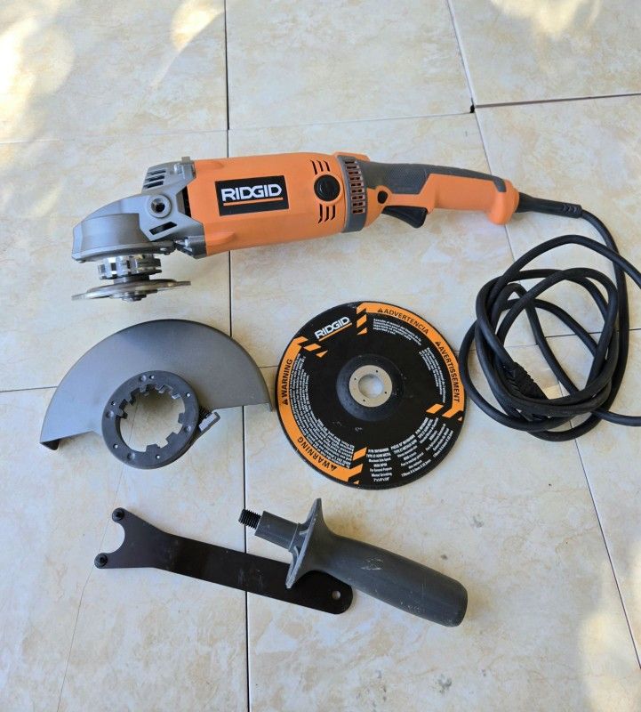 RIDGID 15 Amp corded 7in. Twist Handle Angle Grinder