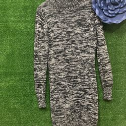 Old Navy Black And White Turtleneck Sweater Dress Size Medium 