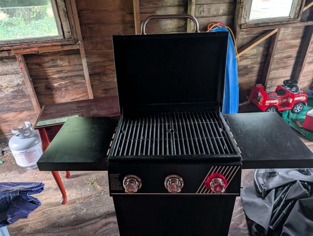 Propane BBQ + Propane Tank
