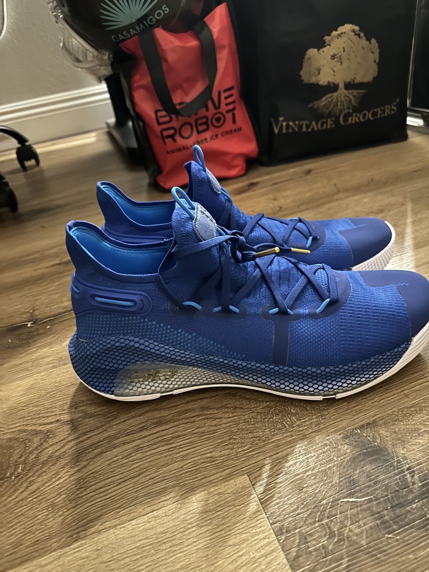 Curry 6 Royal Blue 