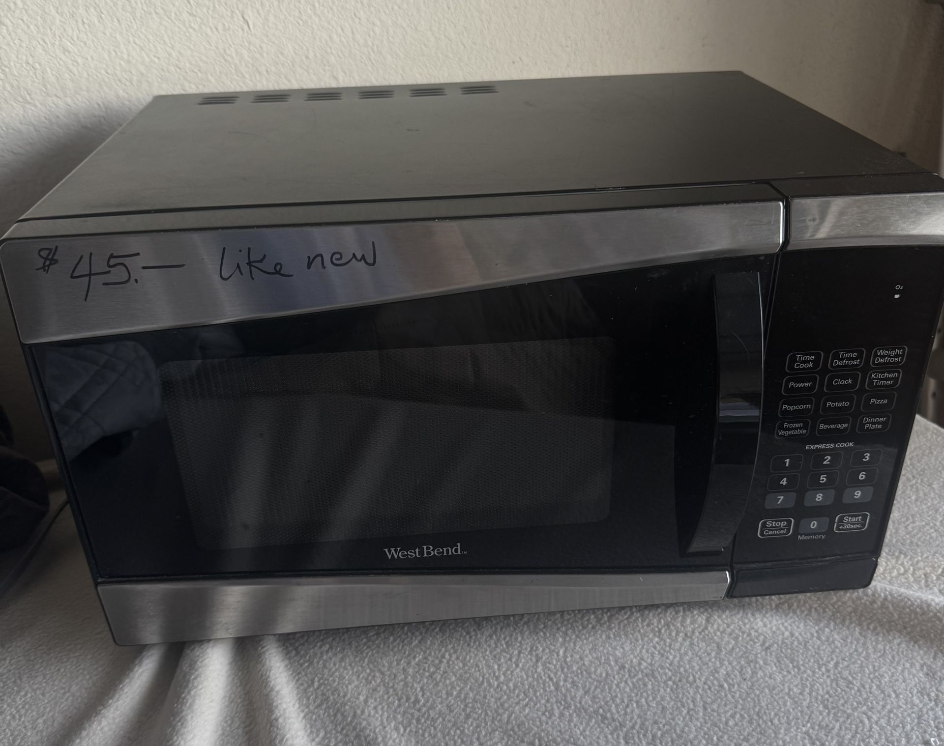 Westbend microwave oven 