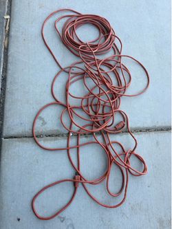 Extension Cord 100 Ft Long ( Hesperia Ca )