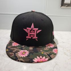 Astros Flower CAP 7 1/4 Size