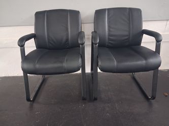 Black Upholstered Sled Base Office Guest Chair