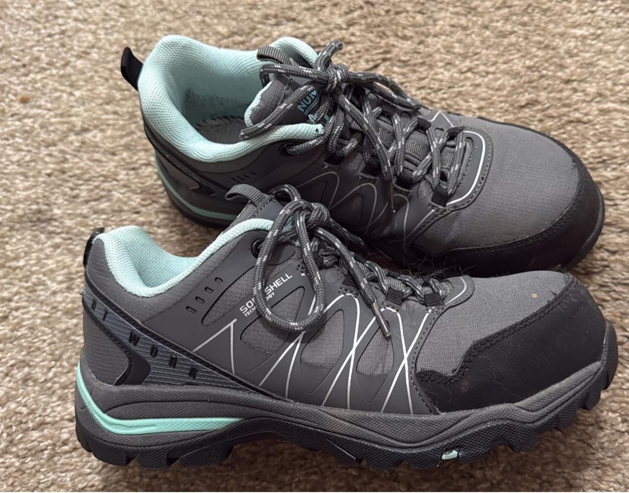 Women’s Hiking Boots 🥾