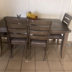 Table In, Fivei  5 Chair