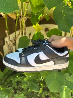 Panda dunks