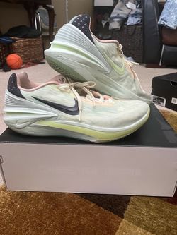 Nike gt cut 2 lime green