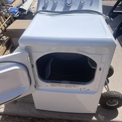 GE  7.2 cu. ft. Capacity aluminized alloy drum Electric Dryer