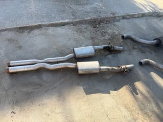 Dual Exhaust System with Mufflers