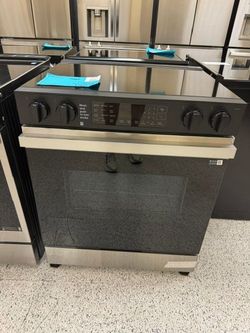 Bespoke Slide in Electric Stove Percision Knobs