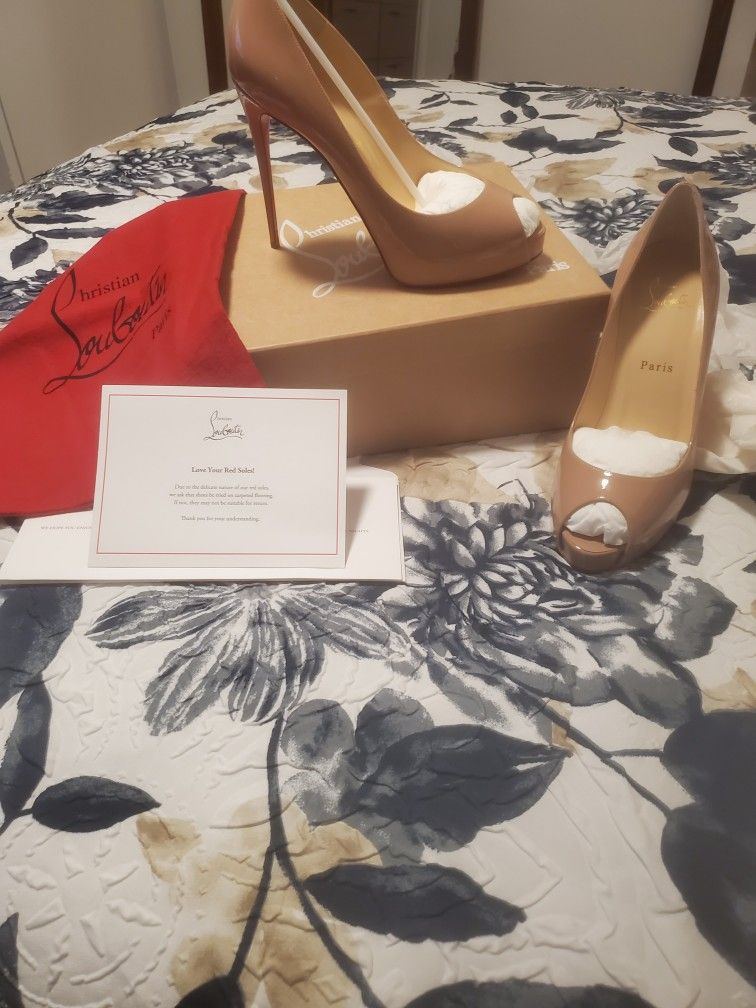 Red Bottom Soles, Beige, Size 39Made In Italy
