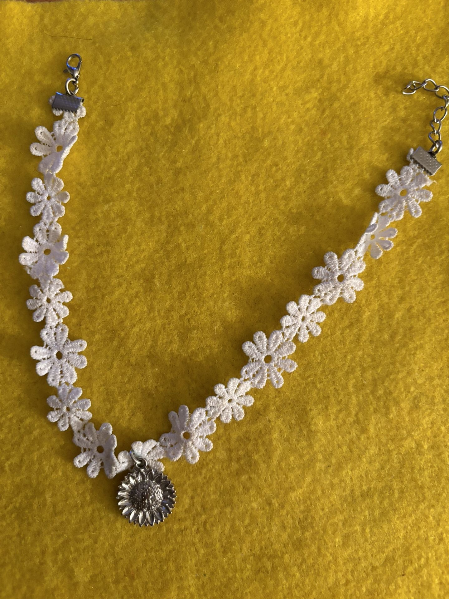 Sunflower Choker