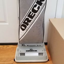 NEW cond ORECK VACUUM  , WITH AMAZING POWER SUCTION. , WORKS EXCELLENT   , IN THE BOX 