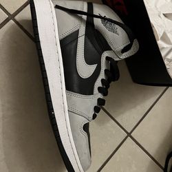 AIR JORDAN 1 Retro high og, black/Lt smoke grey-white